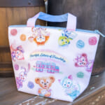東京ディズニーシー「ダッフィー＆フレンズのハートフェルト・レターズ・オブ・フレンドシップ」スーベニアランチケース