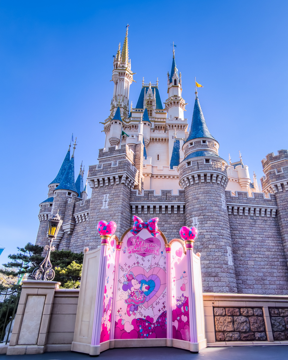 シンデレラ城　横　ミニーデコレーション