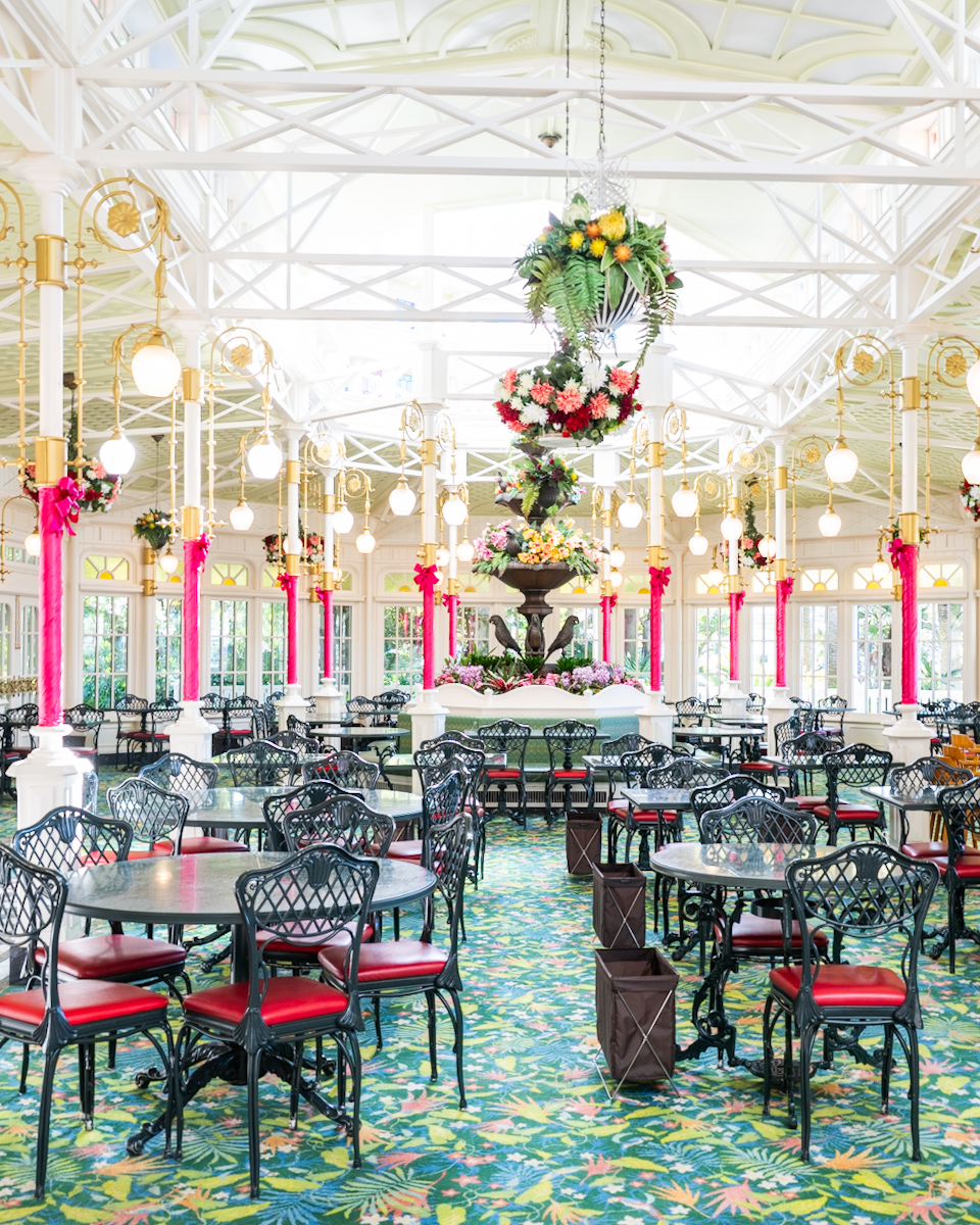 クリスタルパレス・レストラン　ミニーデコレーション