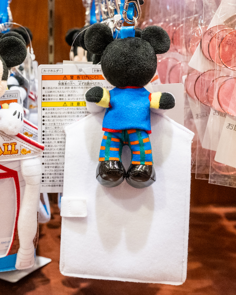 東京ディズニーリゾート トゥーンタウン「ミッキーマウス」カードホルダー1