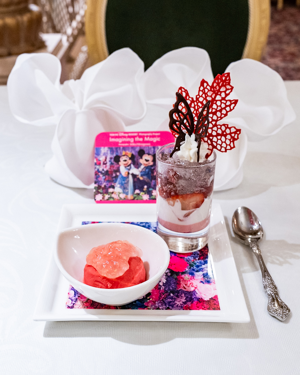 ストロベリームース＆ラベンダーシロップのジュレ、ラズベリーソルベ