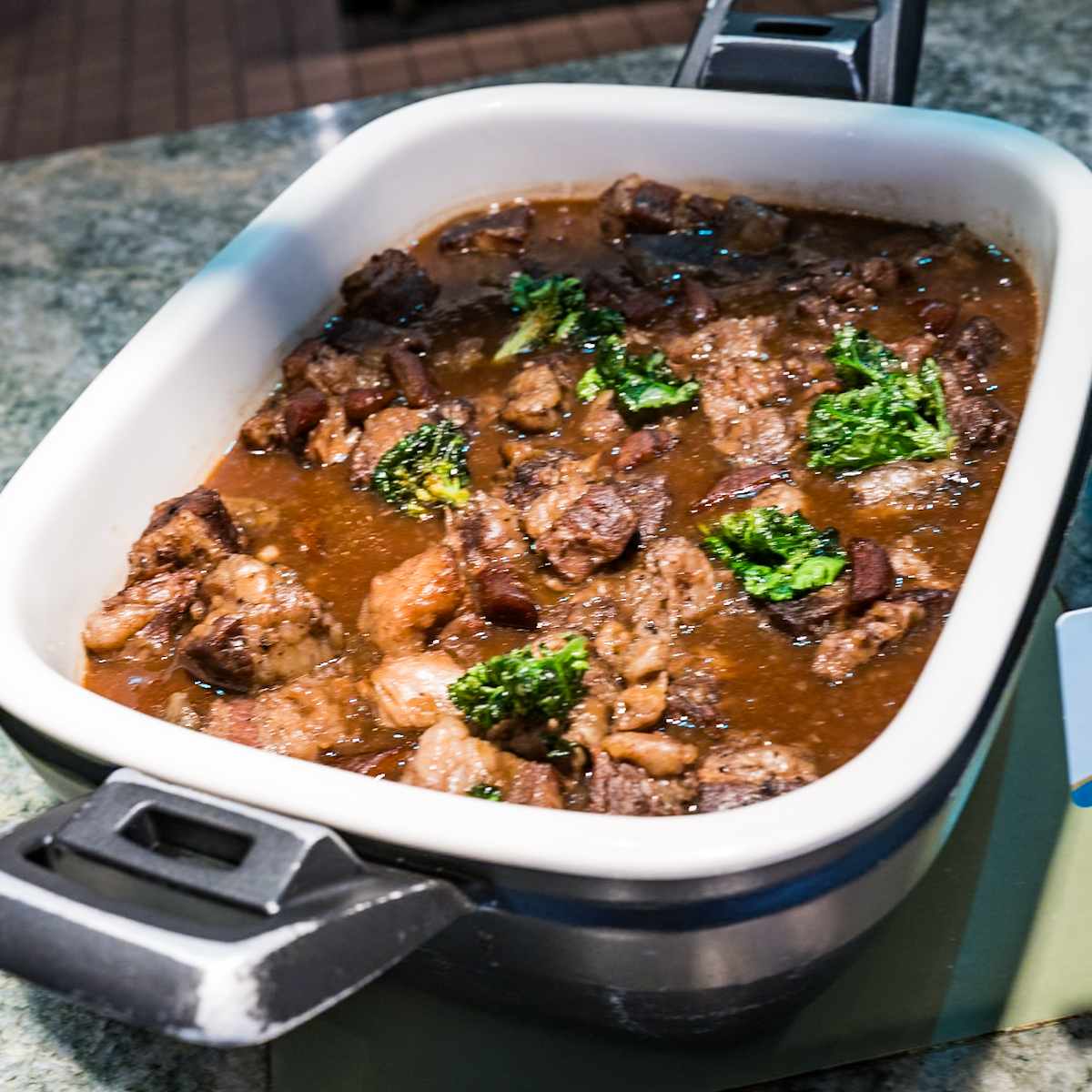 牛肉の煮込みと牛蒡のキャラメリゼ