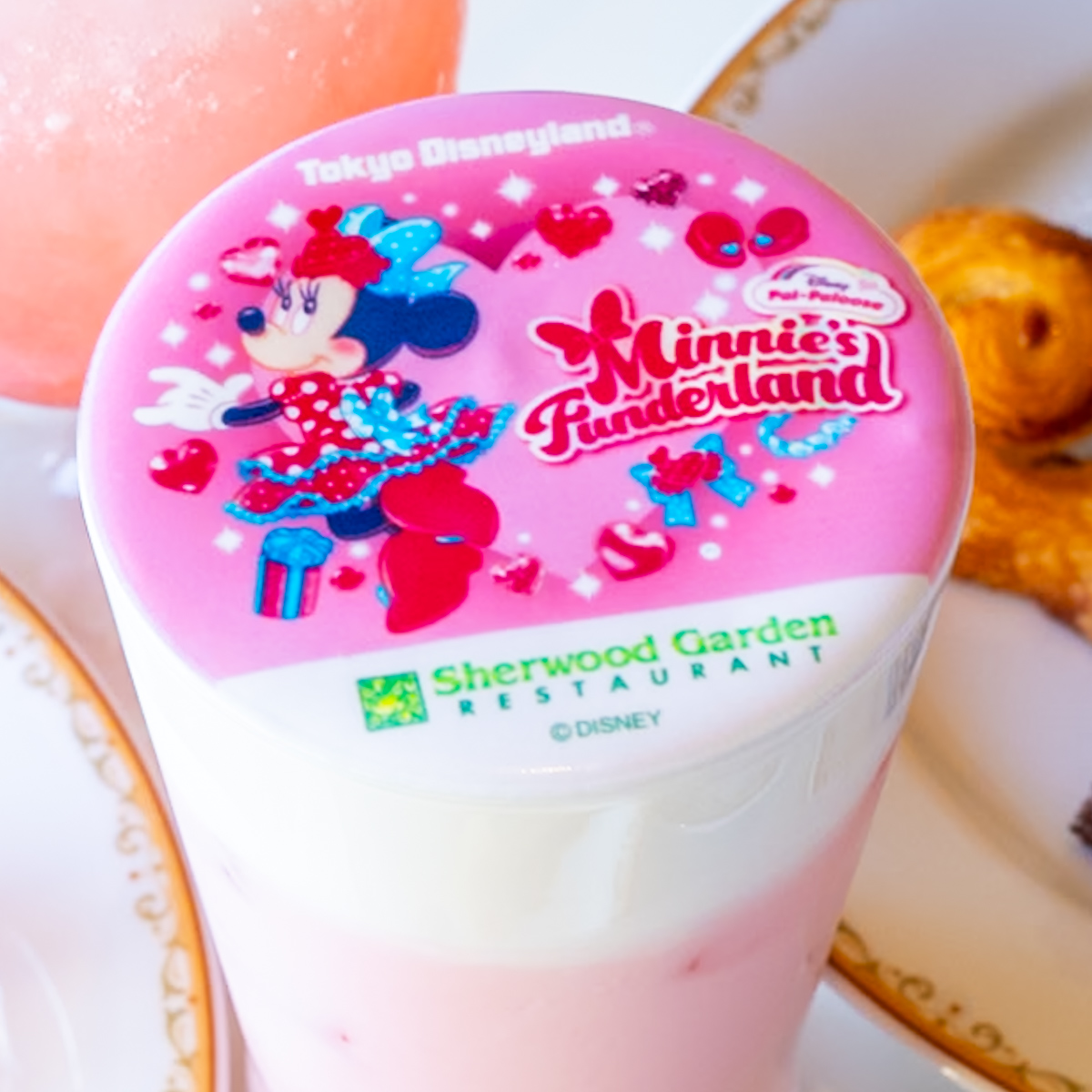 ディズニー・パルパルーザ”ミニーのファンダーランド”マジカルアートドリンク