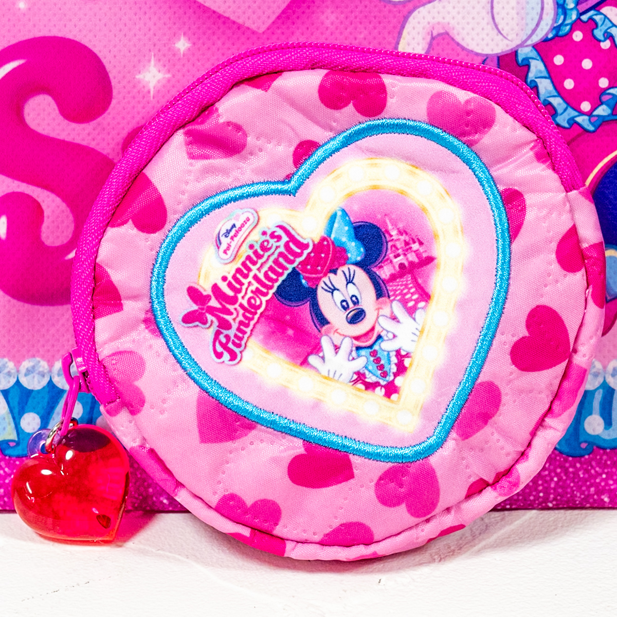 東京ディズニーランド「ディズニー・パルパルーザ”ミニーのファンダーランド”」カプセルトイ（ポーチ）　ハート　ピンク