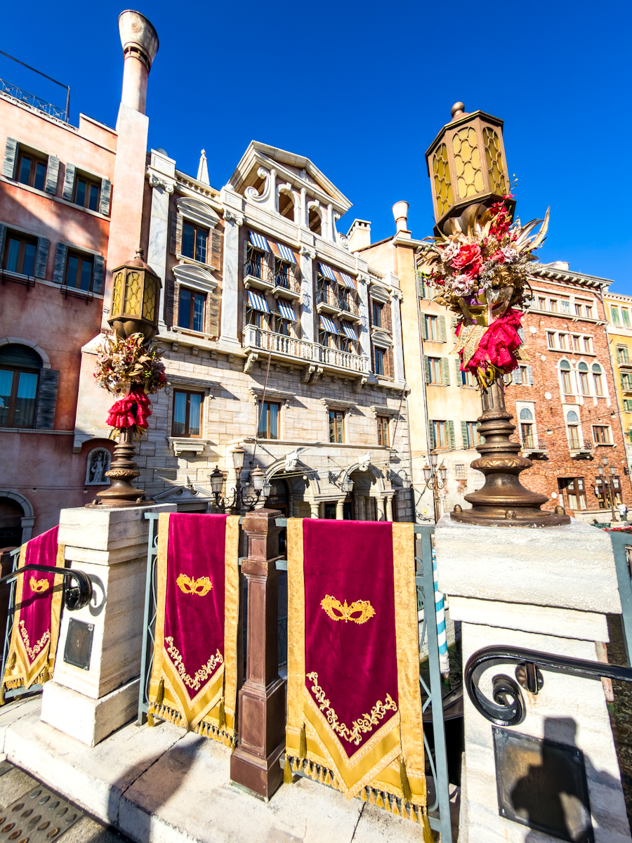 東京ディズニーシー「ディズニーストーリービヨンド」第3弾「パラッツォ・カナル」デコレーション2