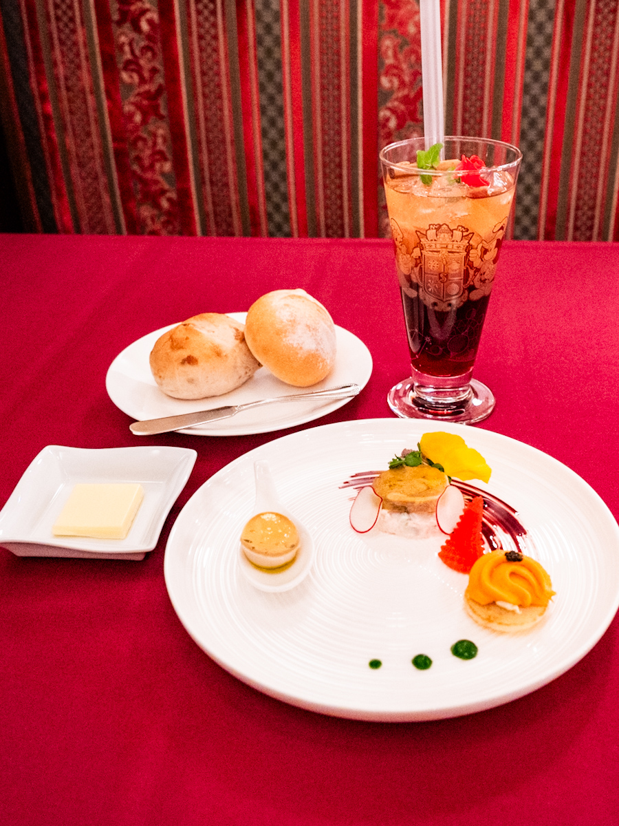 東京ディズニーシー「マゼランズ」2026早春シェフのおすすめコース