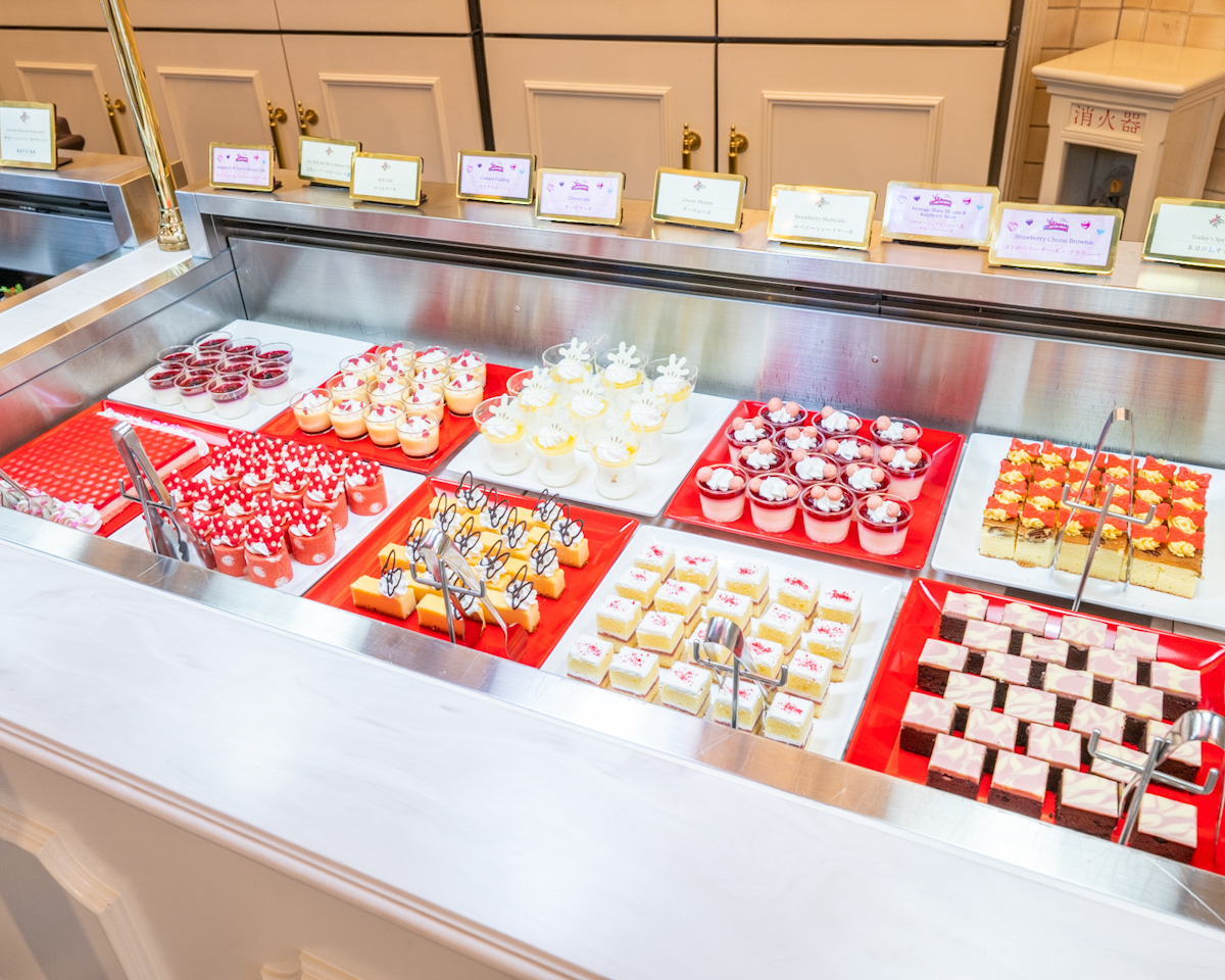 クリスタルパレスレストラン　ミニーのファンダーランドデザート　