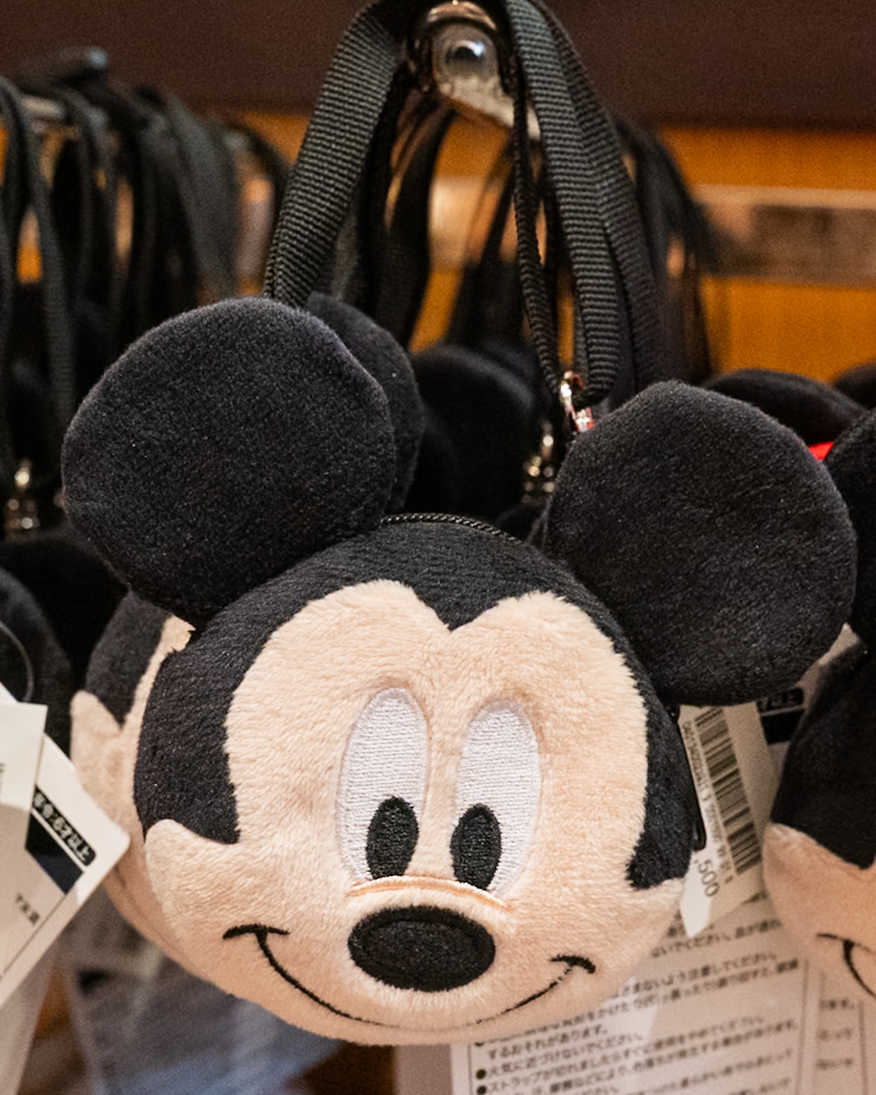 東京ディズニーランド ミッキーポーチ