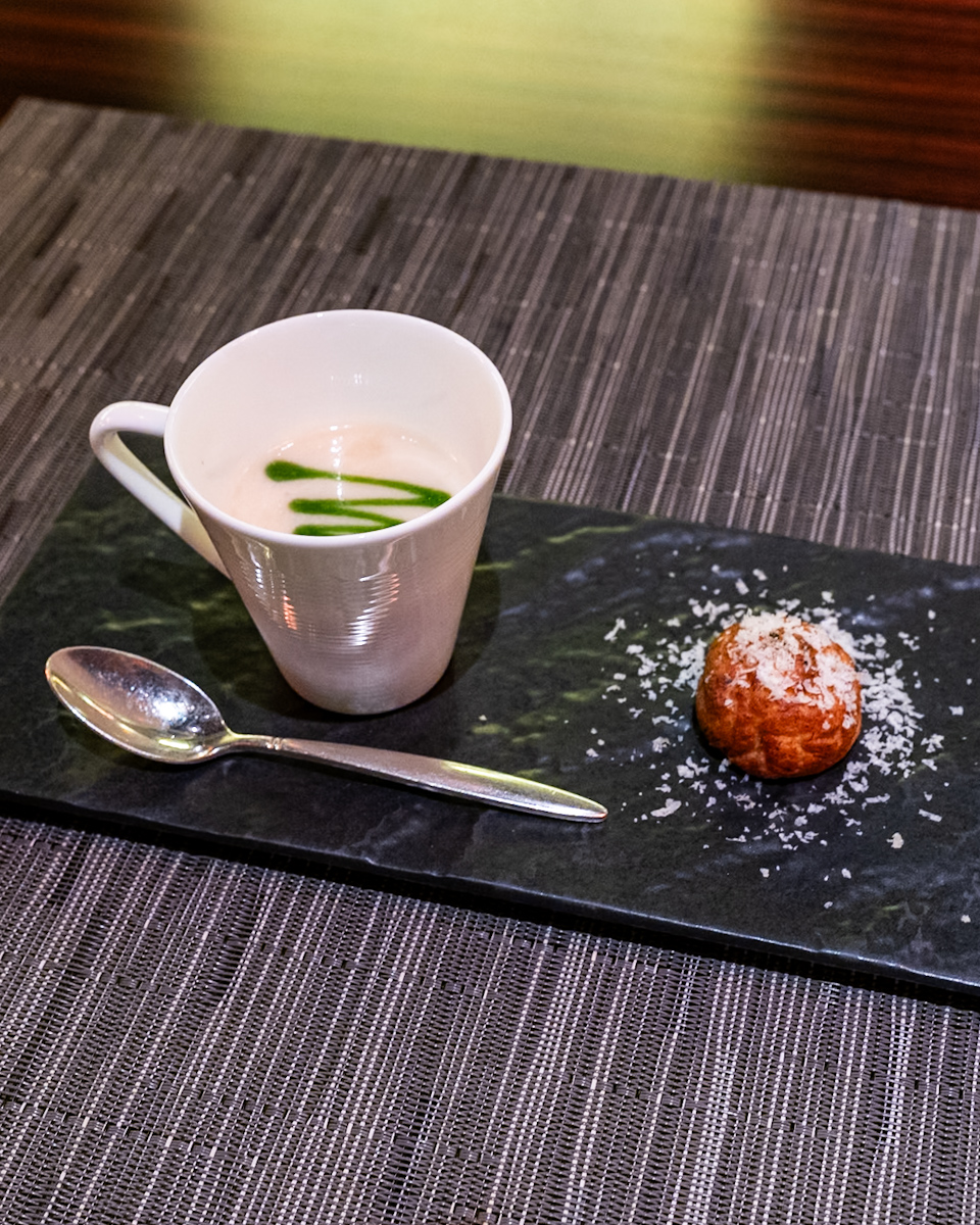 真鱈のパナードと蕪のヴルーテ