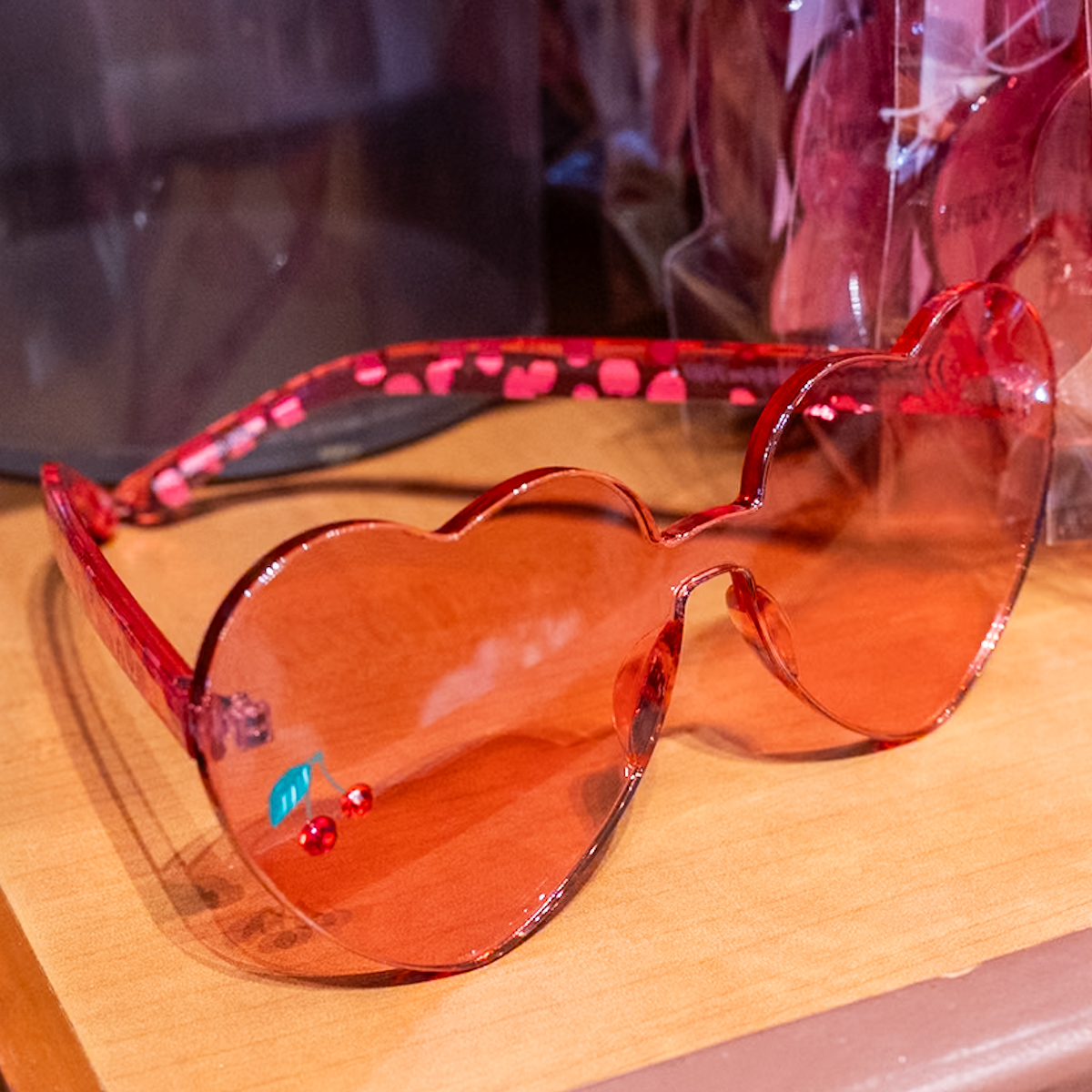 ハート形ファッション用グラス（さくらんぼ）