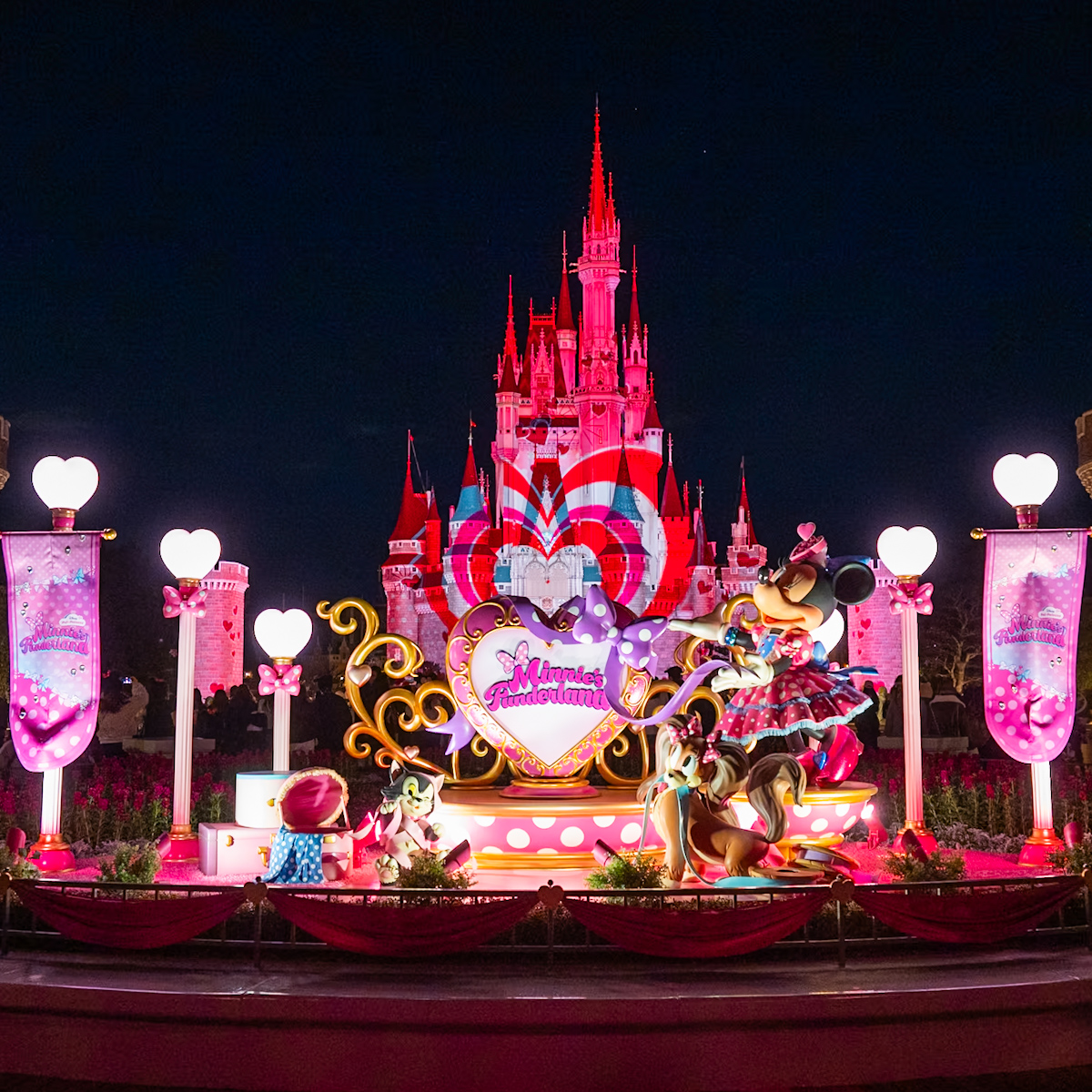 夜もミニーの世界に染まる！東京ディズニーランド「ディズニー