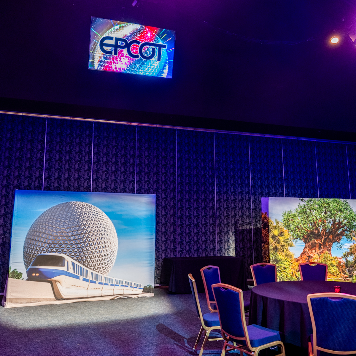 ZIPAIR オーランド直行チャーター便「スペシャル・キャラクターグリーティング」会場待合室