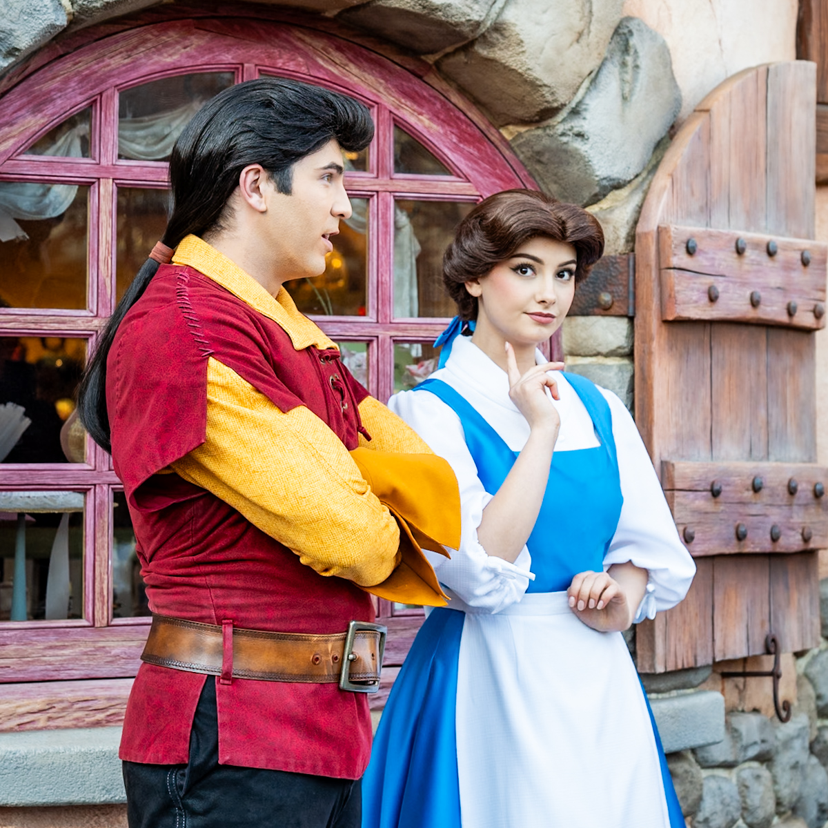 東京ディズニーランド／ニューファンタジーランド『美女と野獣』ベル、ガストングリーティング１