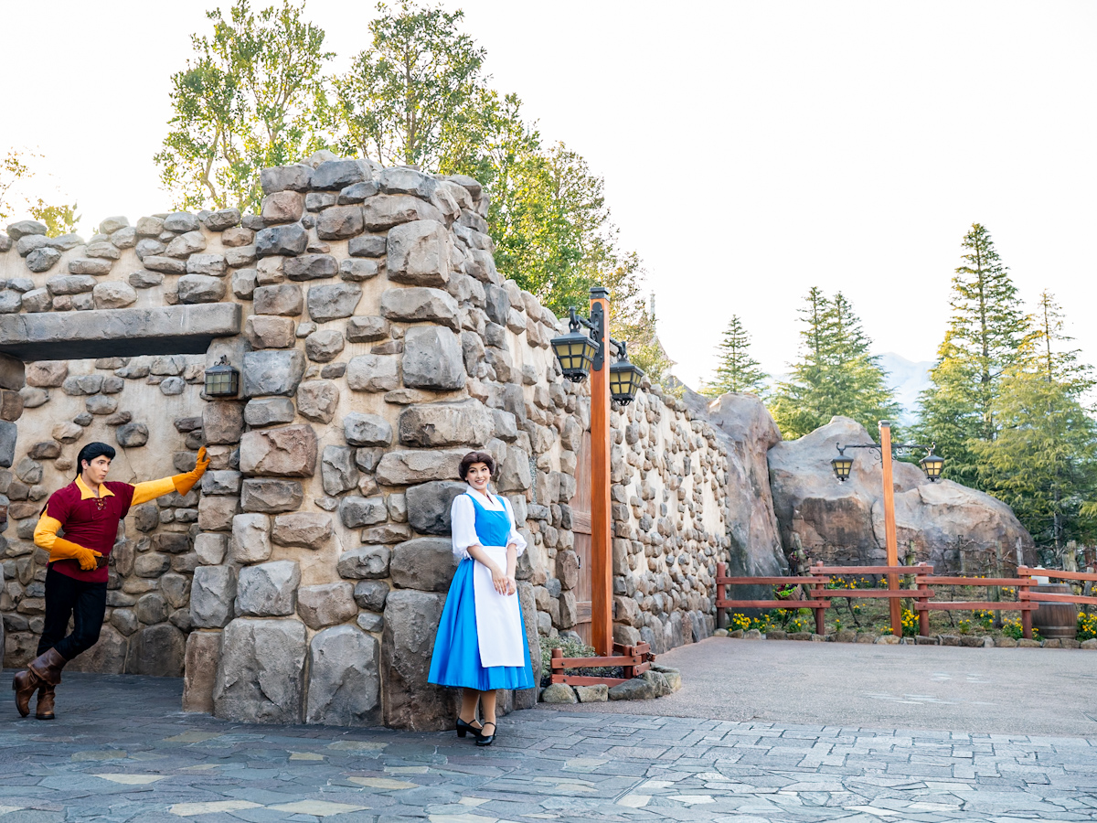 東京ディズニーランド／ニューファンタジーランドに『美女と野獣』ベル、ガストンがグリーティング初登場　　