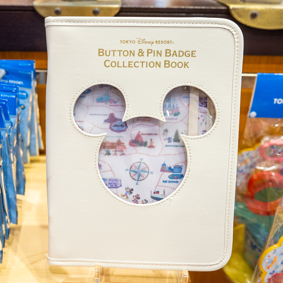 東京ディズニーリゾート バッジホルダー(ピンバッジ・カンバッジコレクションブック)