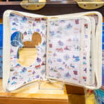 東京ディズニーリゾート バッジホルダー（ピンバッジ・カンバッジコレクションブック）1