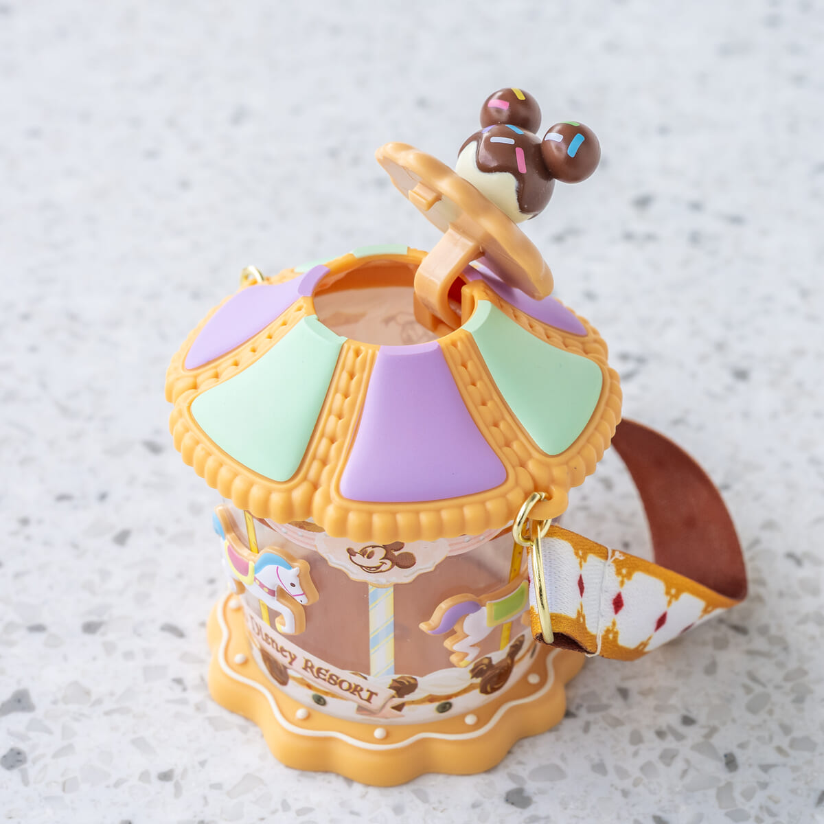 東京ディズニーランド「ディズニー・パルパルーザ“ヴァネロペのスウィーツ・ポップ・ワールド”」グミキャンディー、ミニスナックケース付き2