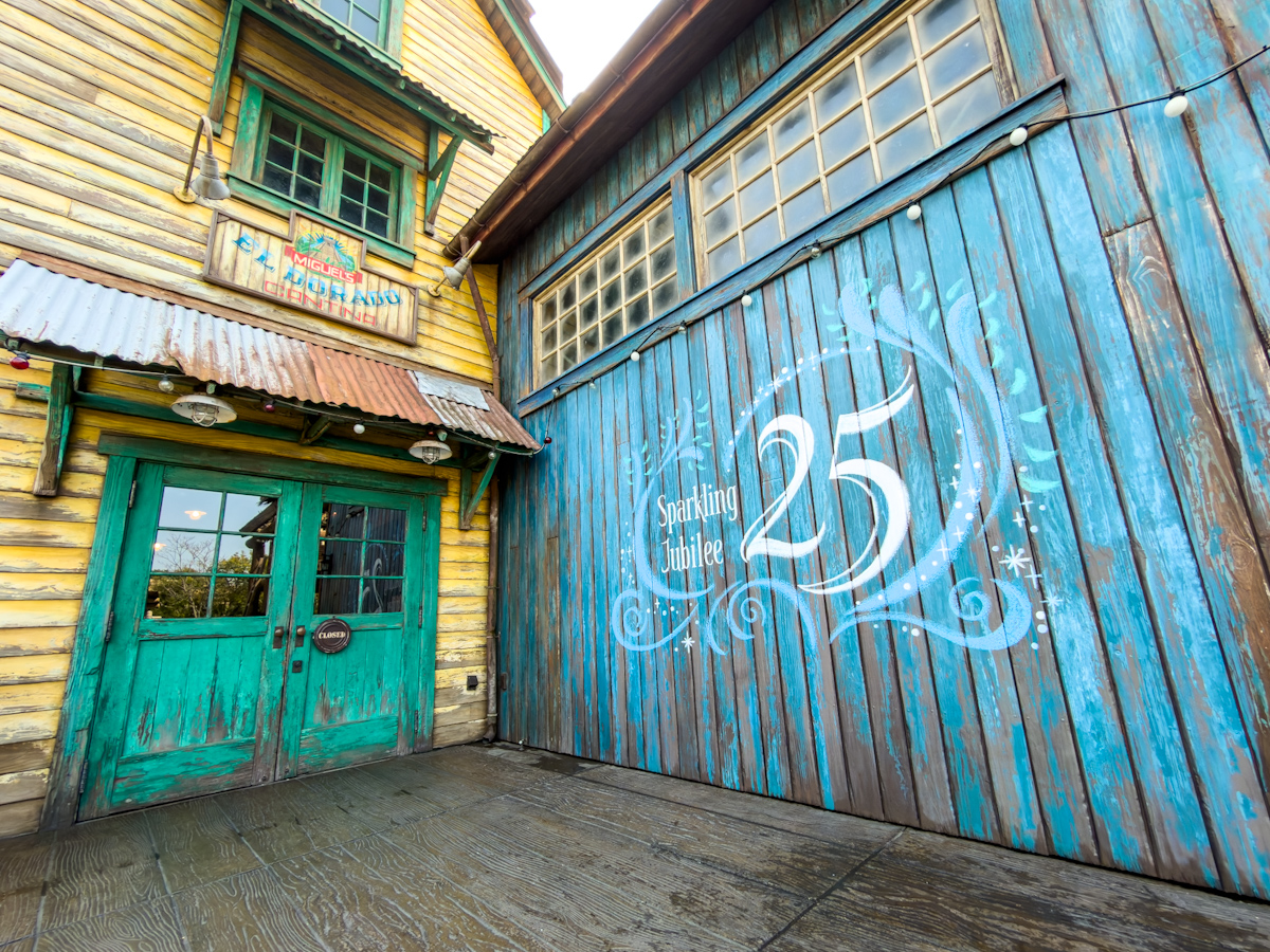 ミゲルズ・エルドラド・キャンティーナ　25周年ロゴアート