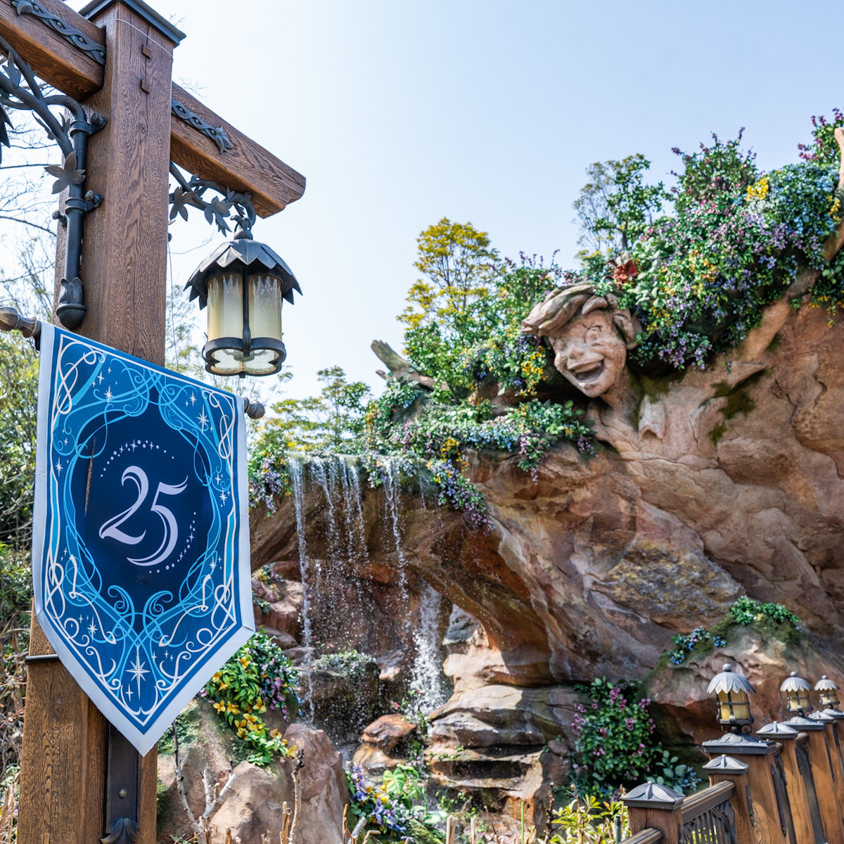 ファンタジースプリングス　ピーター・パンバナー