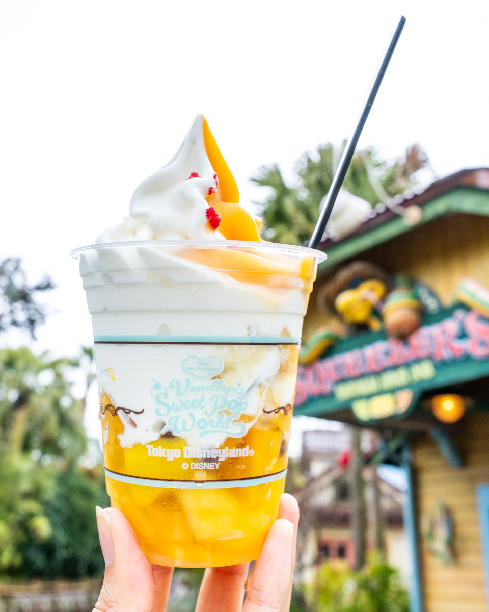 東京ディズニーランド｢スクウィーザーズ・トロピカル・ジュースバー｣マンゴーサンデー2