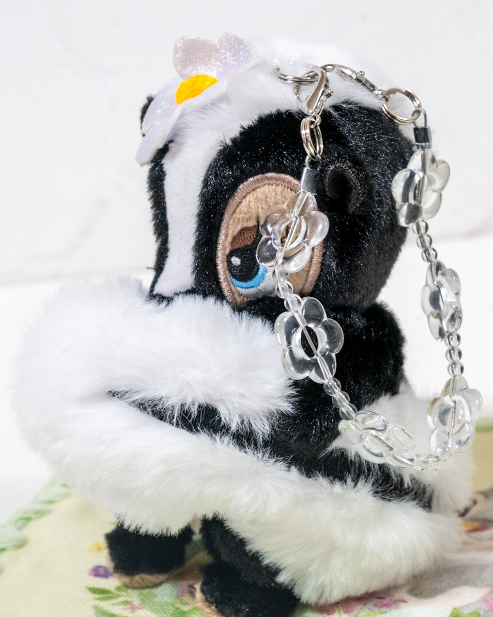ミス・スカンクぬいぐるみキーホルダー・キーチェーン DISNEY SPRING ROMANCE