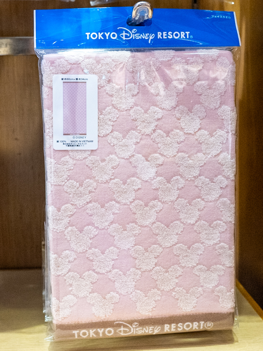 東京ディズニーランド　ミッキーデザインフェイスタオル・お土産　ピンク