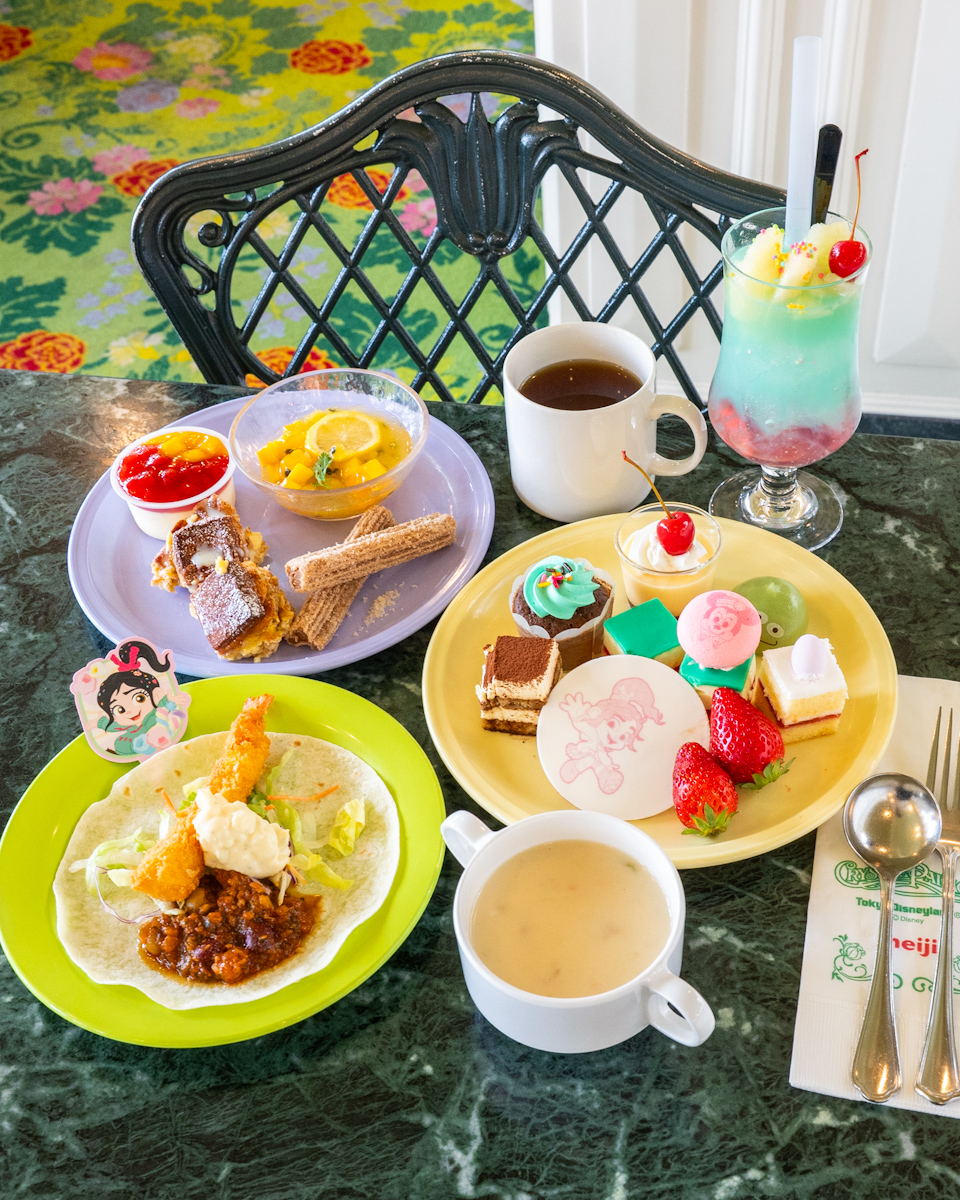 東京ディズニーランド「クリスタルパレス・レストラン」ディズニー・パルパルーザ”ヴァネロペのスウィーツ・ポップ・ワールド”スペシャルブッフェ