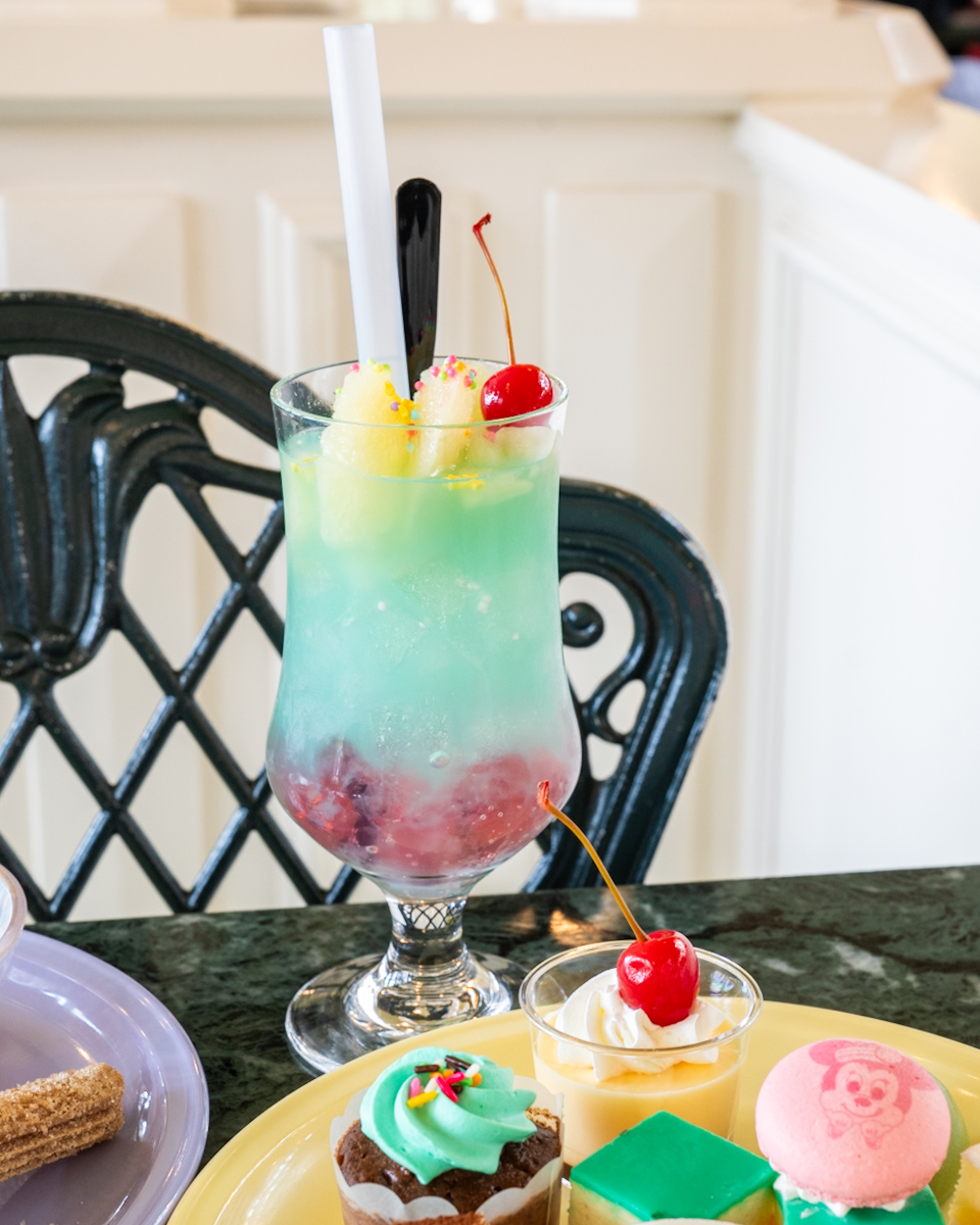 ヴァネロペのスウィーツ・ポップ・ワールドスペシャルドリンク