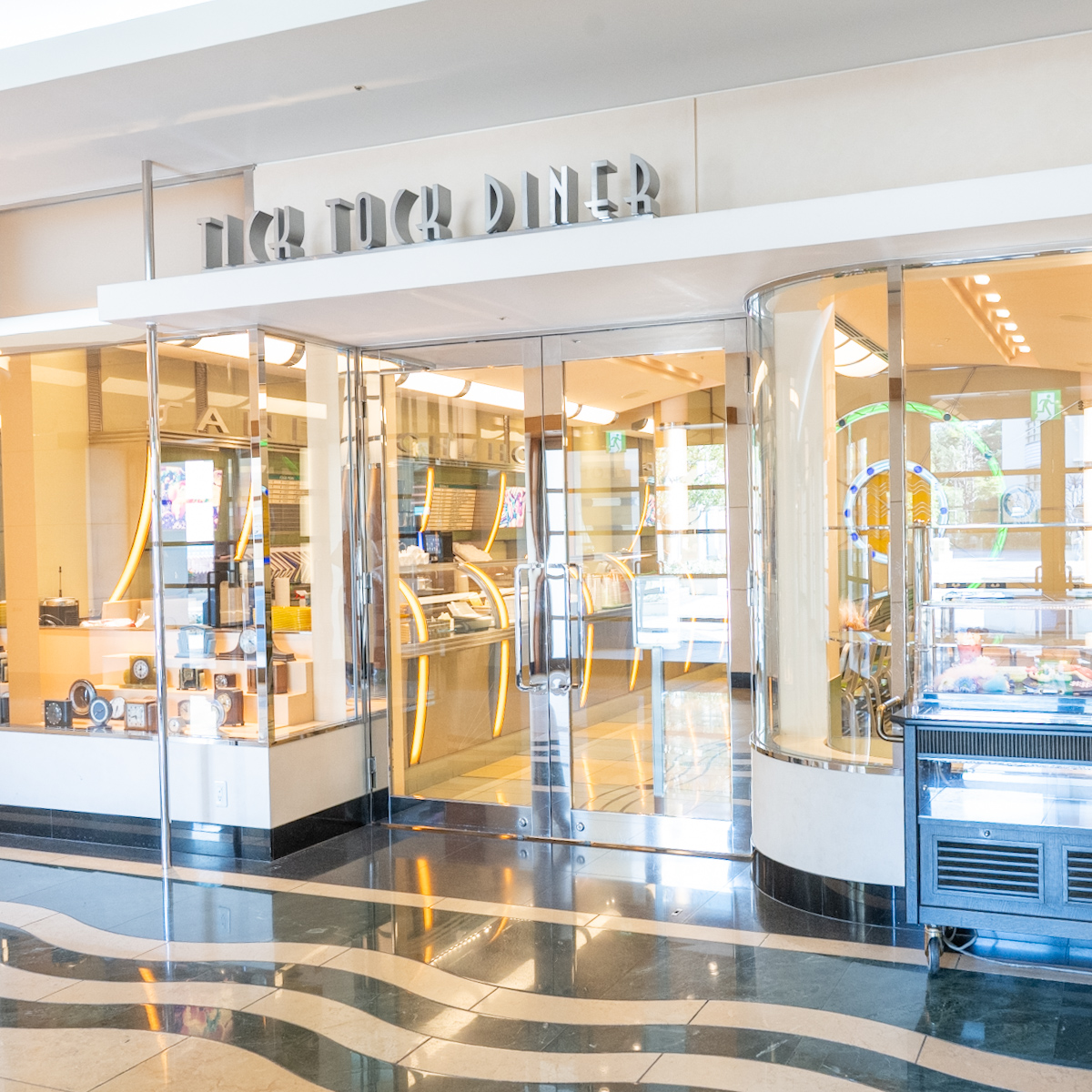 ディズニーアンバサダーホテル「チックタック・ダイナー」“ミニーのスプリング・デイドリーム”スペシャルメニュー　店舗外観