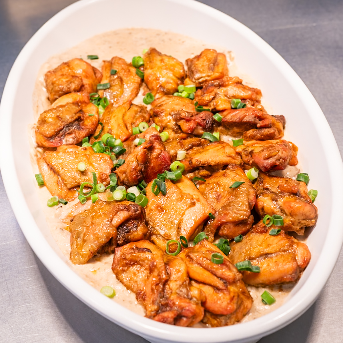 ブルーバイユー・レストランのバーボン風味のチキン