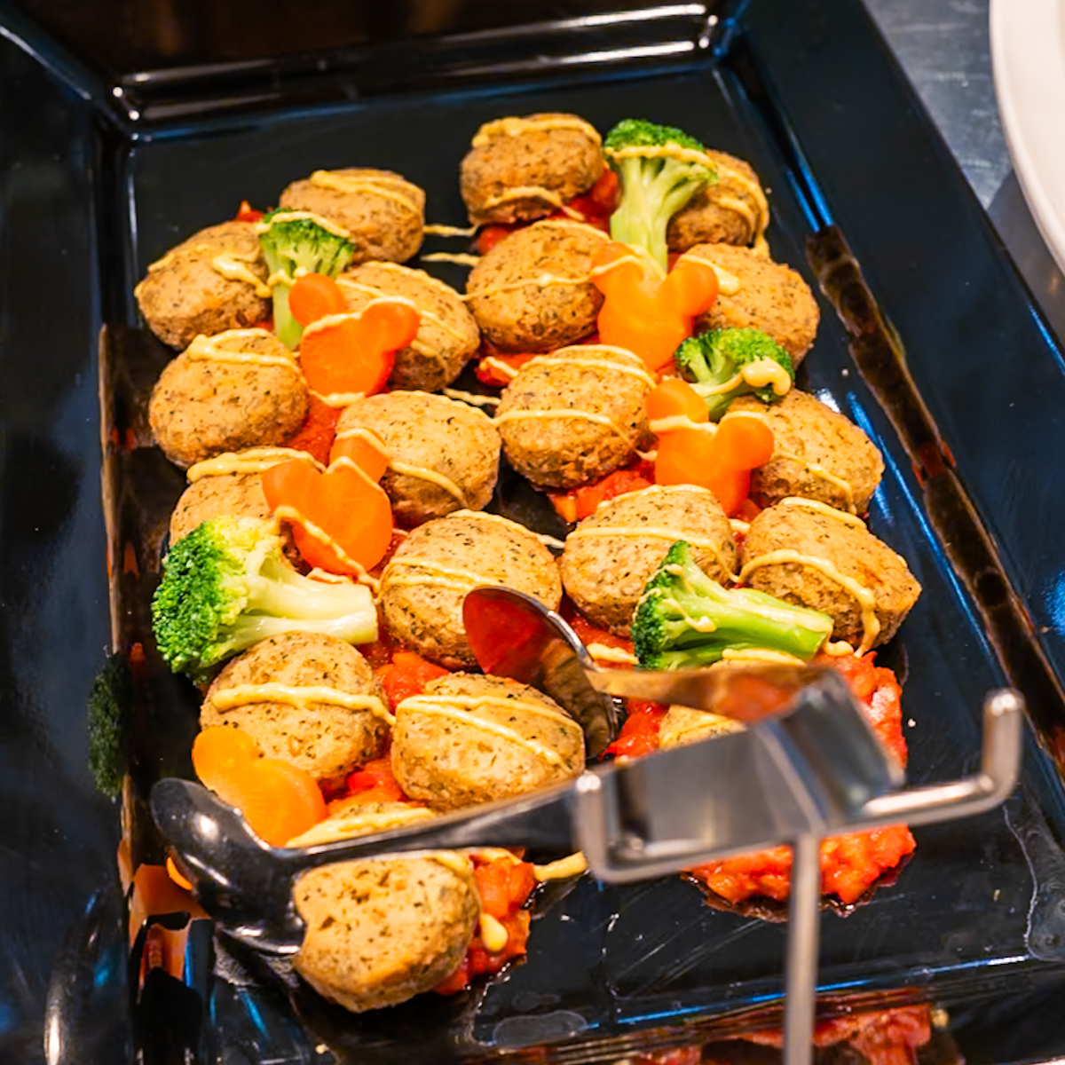 ひよこ豆のコロッケ、トマトソース