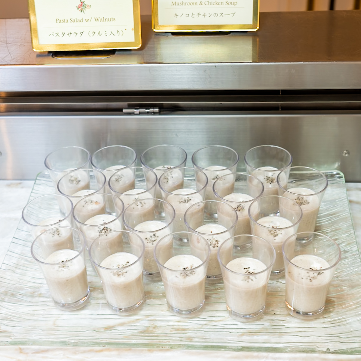 キノコとチキンのスープ