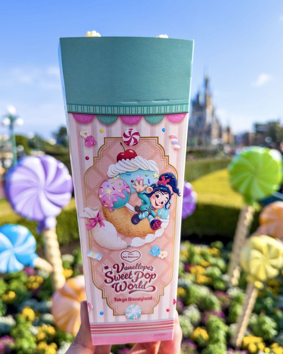 東京ディズニーランド「ディズニー・パルパルーザ”ヴァネロペのスウィーツ・ポップ・ワールド”」ポップコーン、レギュラーボックス1