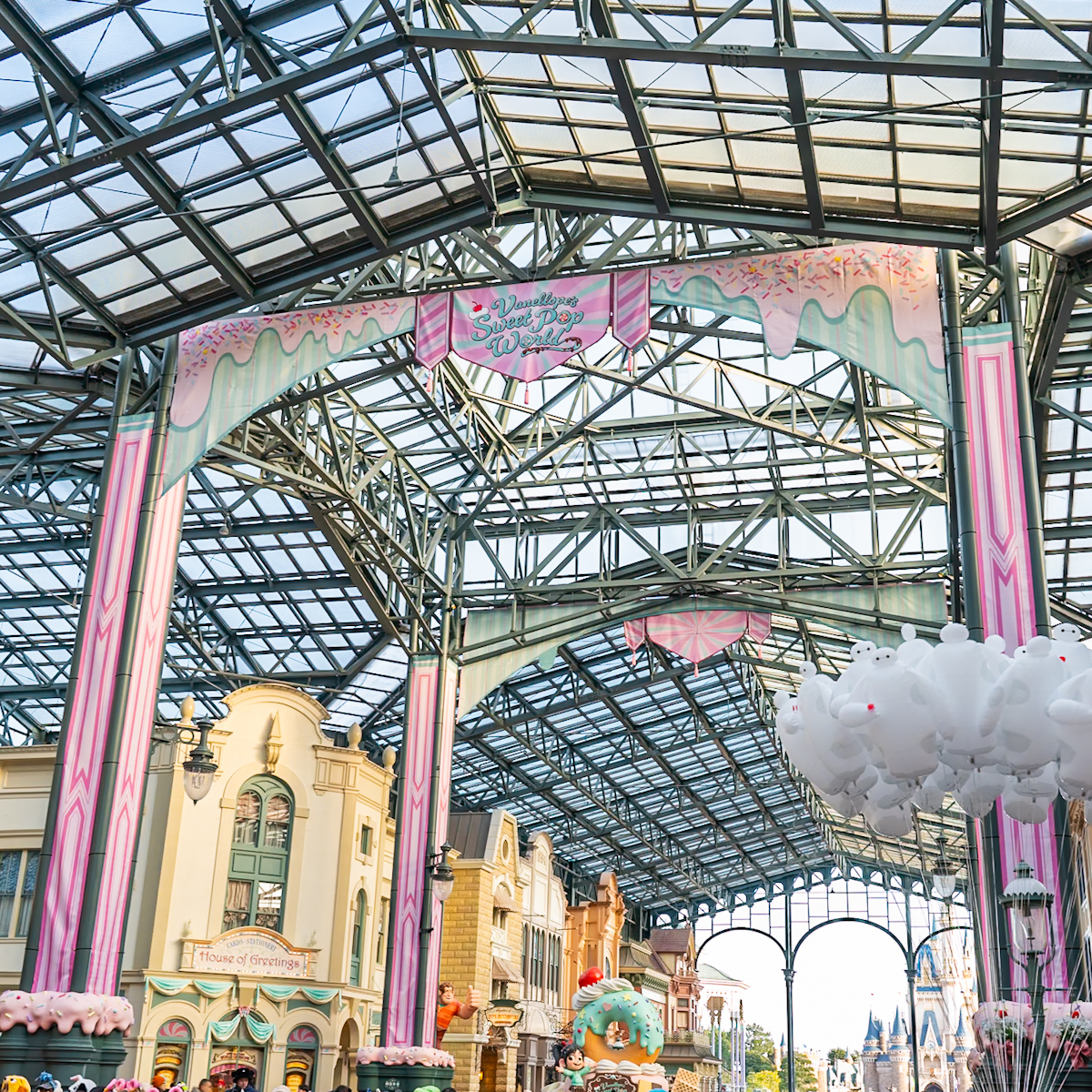 ディズニー・パルパルーザ ヴァネロペのスウィーツ・ポップ・ワールド デコレーション