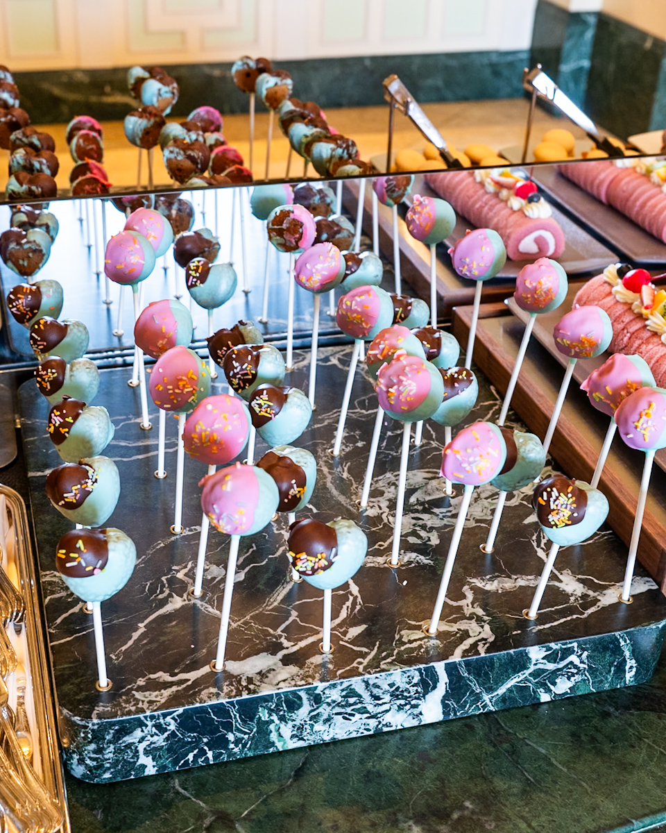 バナナケーキのロリポップ