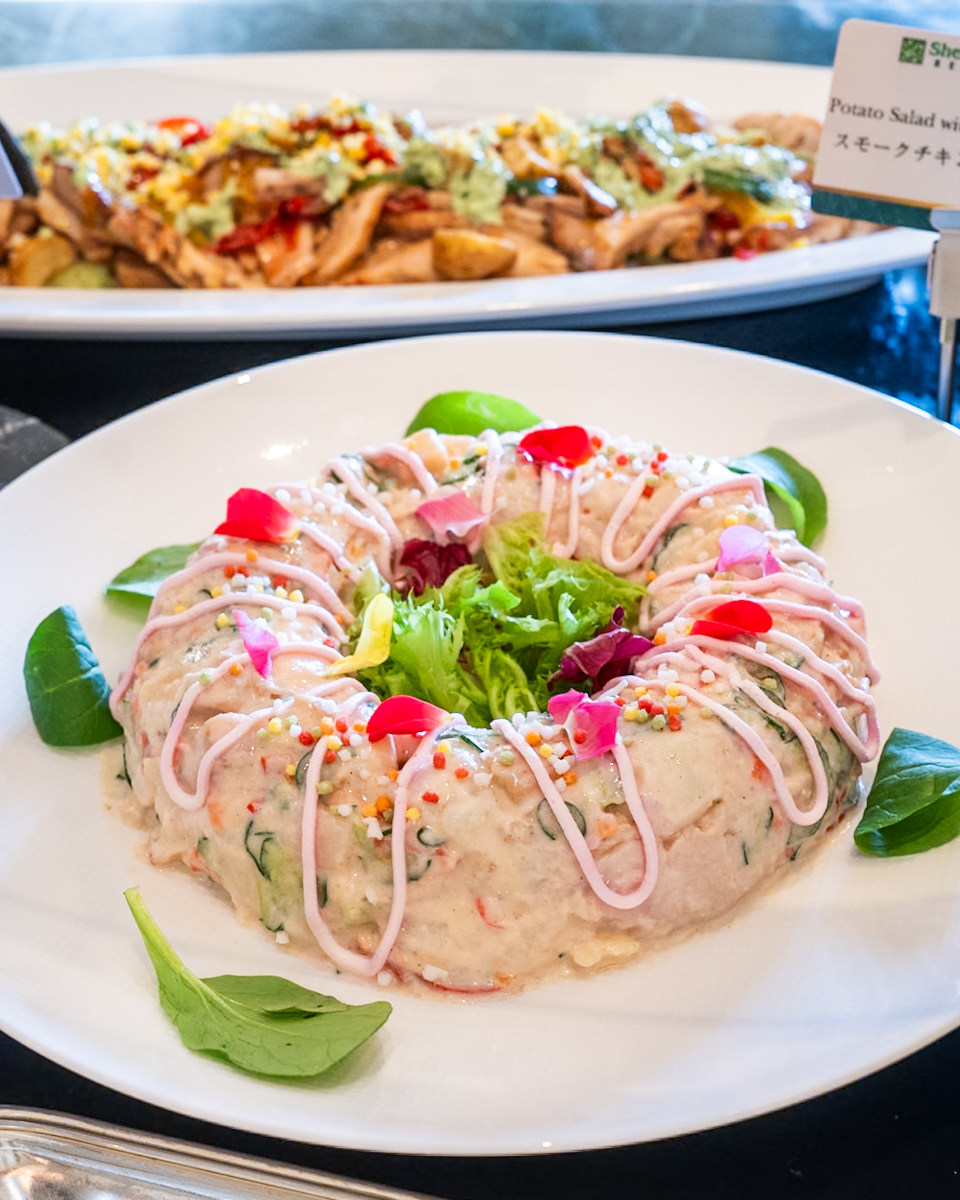 スモークチキンのポテトサラダ