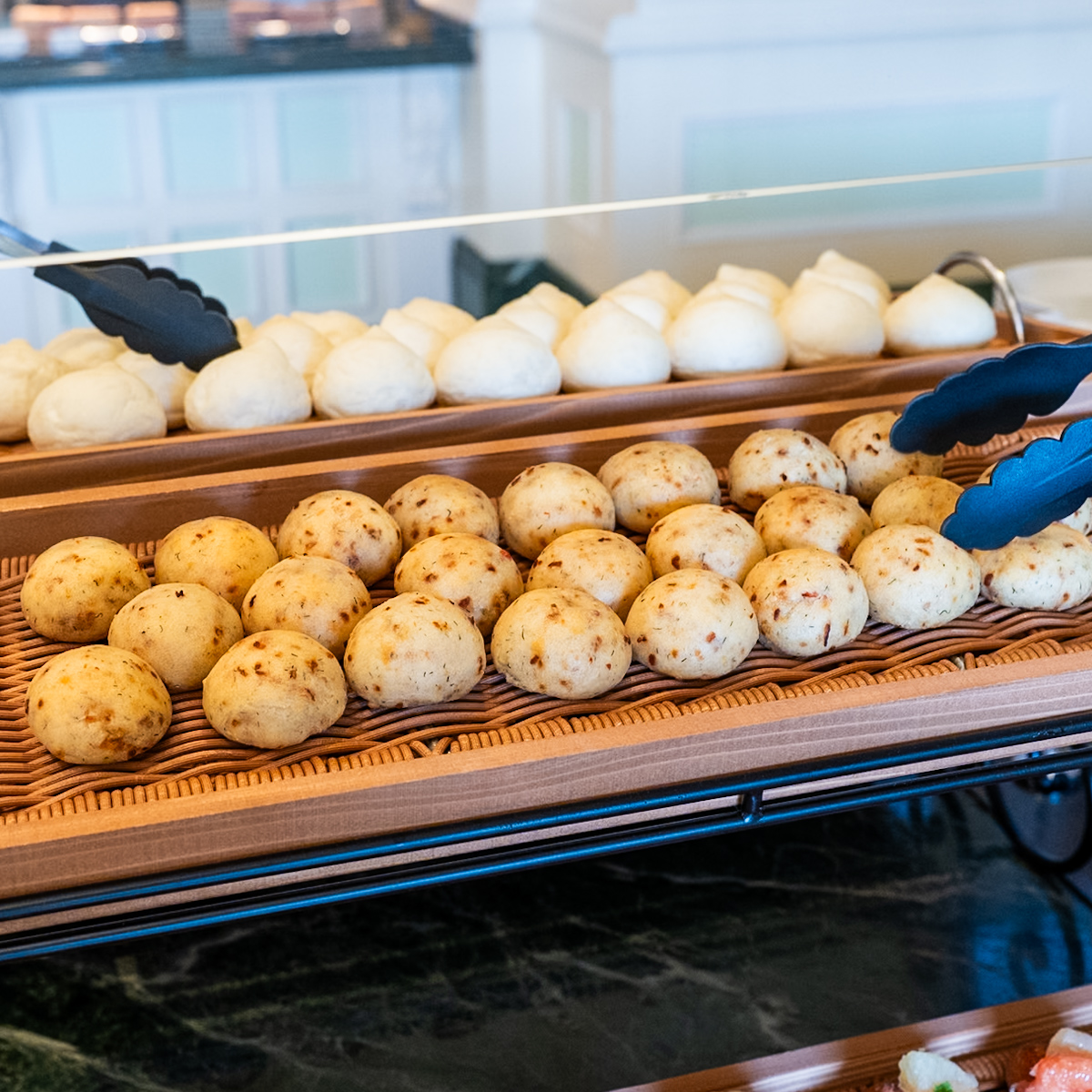 オニオンベーコンブレッド