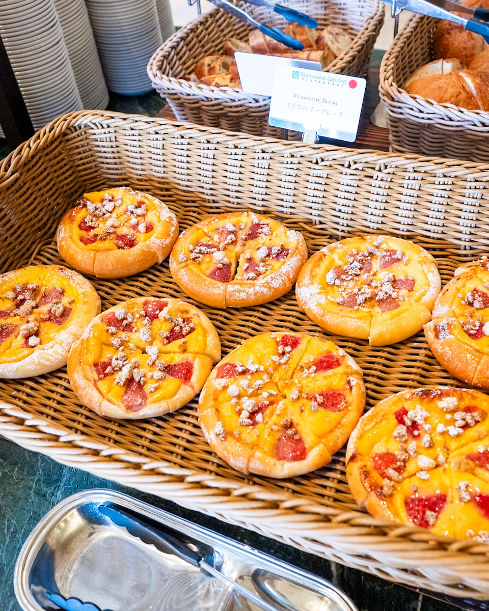 ストロベリーブレッド