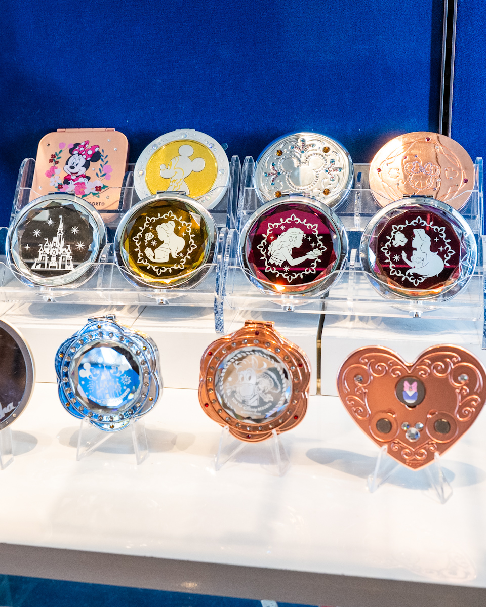 東京ディズニーランド「ガラスの靴」コンパクトミラー　ディズニープリンセス　ミッキー、ミニー