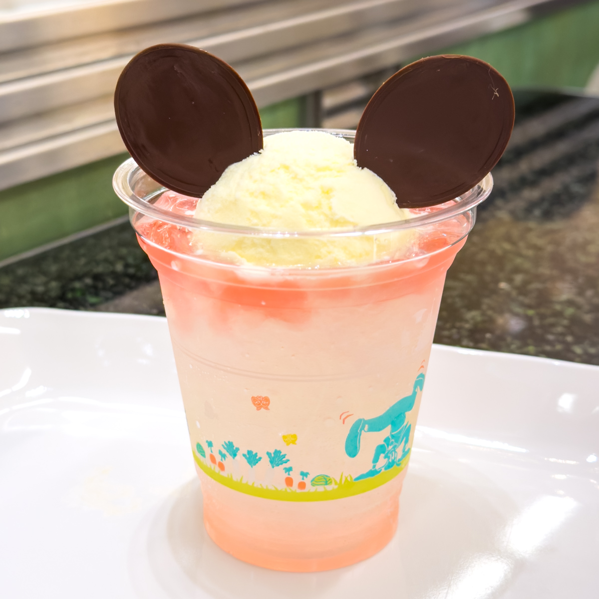 サクラピーチソーダフロート ミッキー
