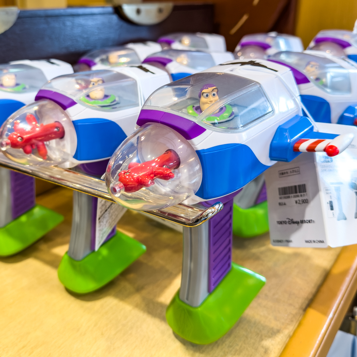 東京ディズニーランド バズ・ライトイヤー光るおもちゃ