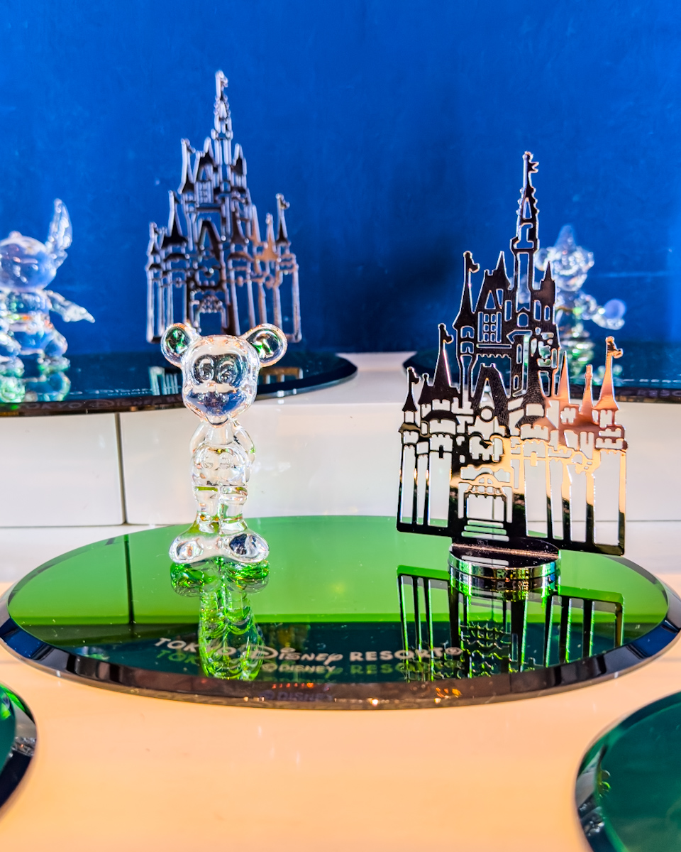 ミッキー&シンデレラ城置物