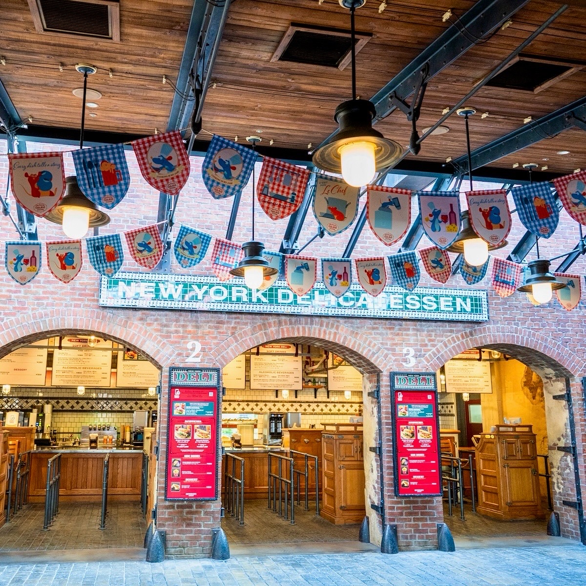 「ニューヨーク・デリ」“東京ディズニーシー・フード&ワイン・フェスティバル2026”デコレーション2