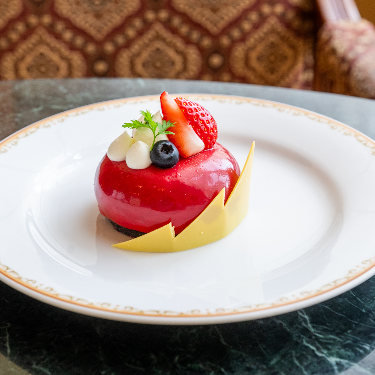 ドリーマーズ・ラウンジ　ケーキセット（カシスと桃のムース）1