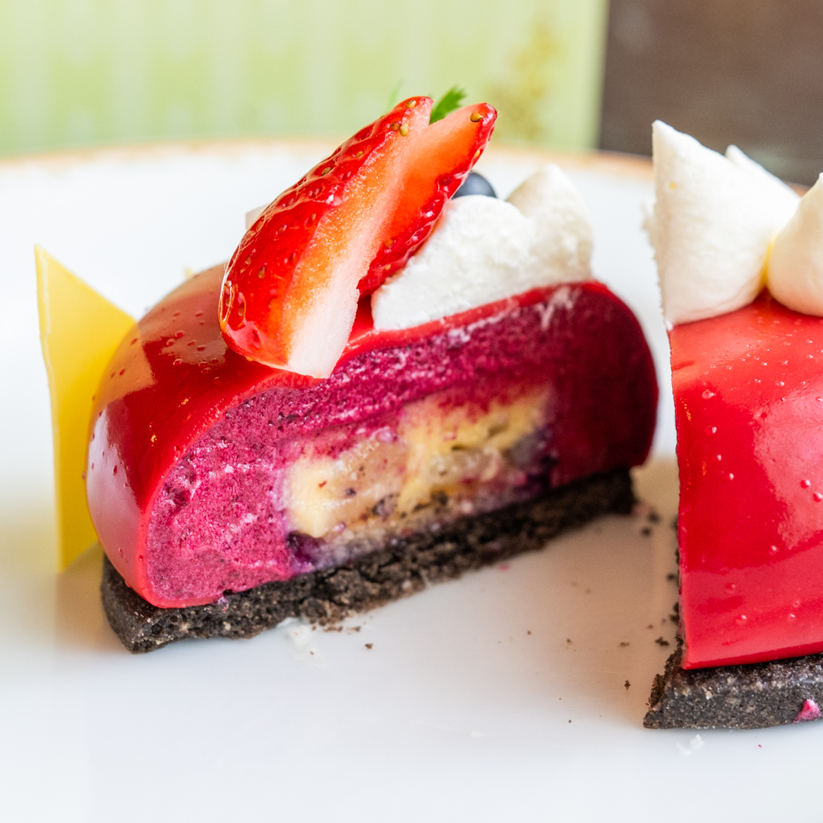 洋梨のソース、桃のコンポート