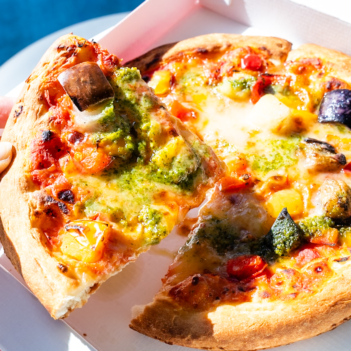 グリル野菜のピザ