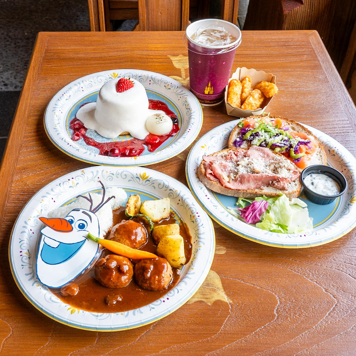 東京ディズニーシー／ファンタジースプリングス「アレンデール・ロイヤルバンケット」グランドメニュー