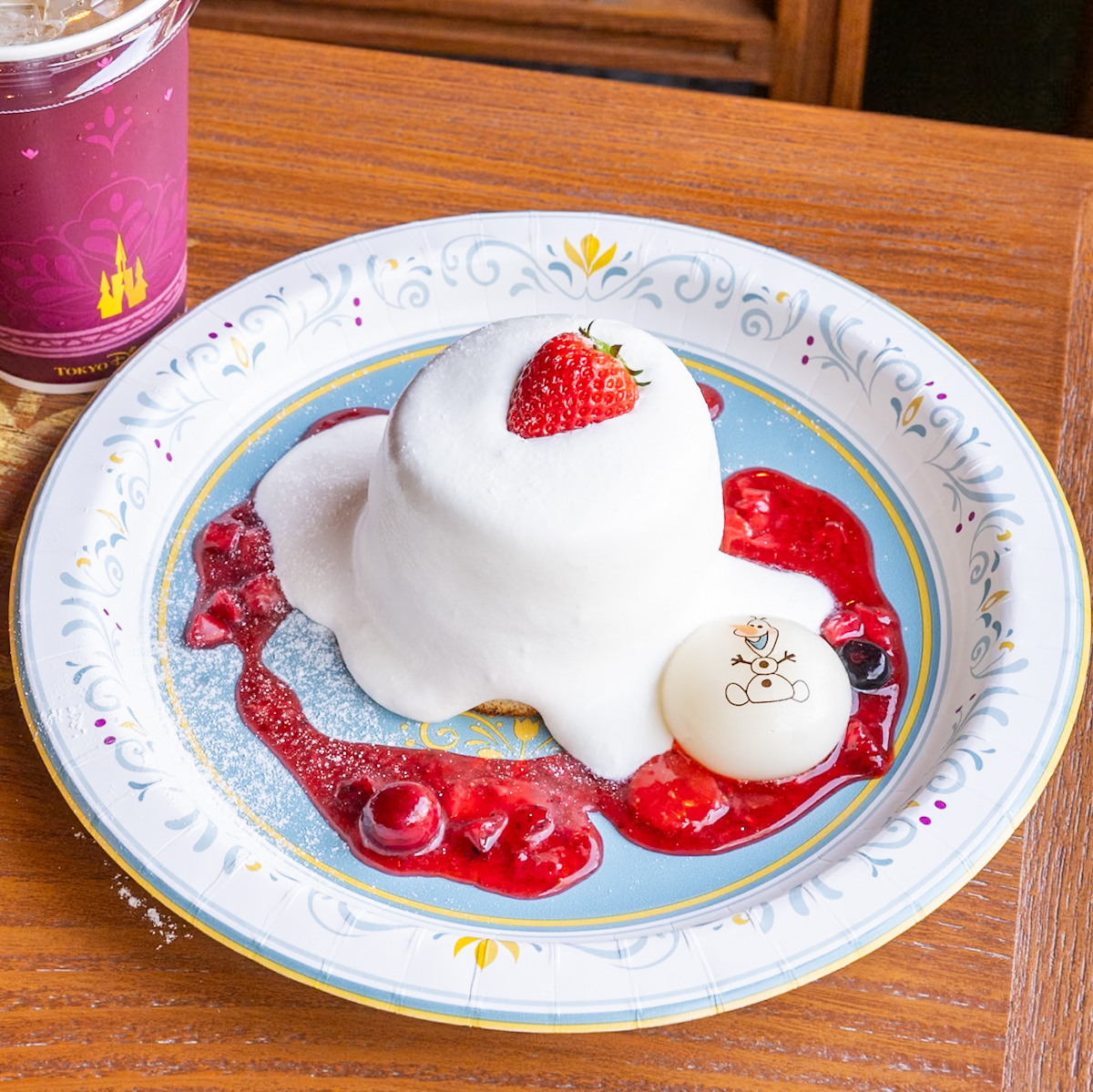 ベリーホイップパンケーキ、メイプルソース