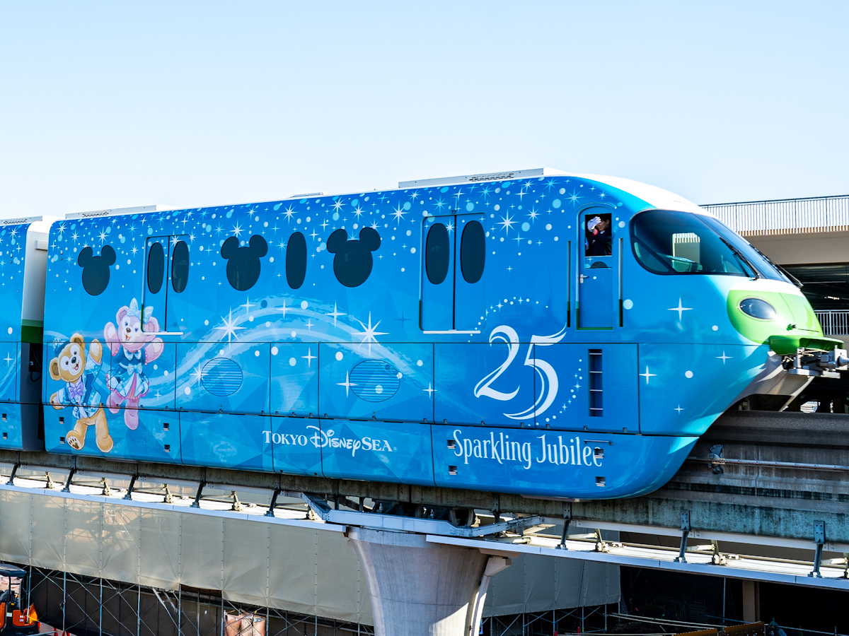 ディズニーリゾートライン「東京ディズニーシー25周年“スパークリング・ジュビリー”ライナー」ダッフィー、シェリーメイ