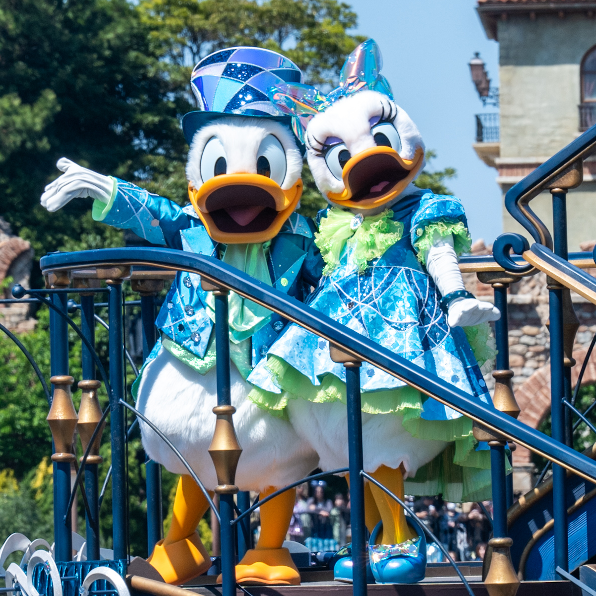 東京ディズニーシー25周年”スパークリング・ジュビリー”エンターテイメント「スパークリング・ジュビリー・セレブレーション　ドナルド、デイジー